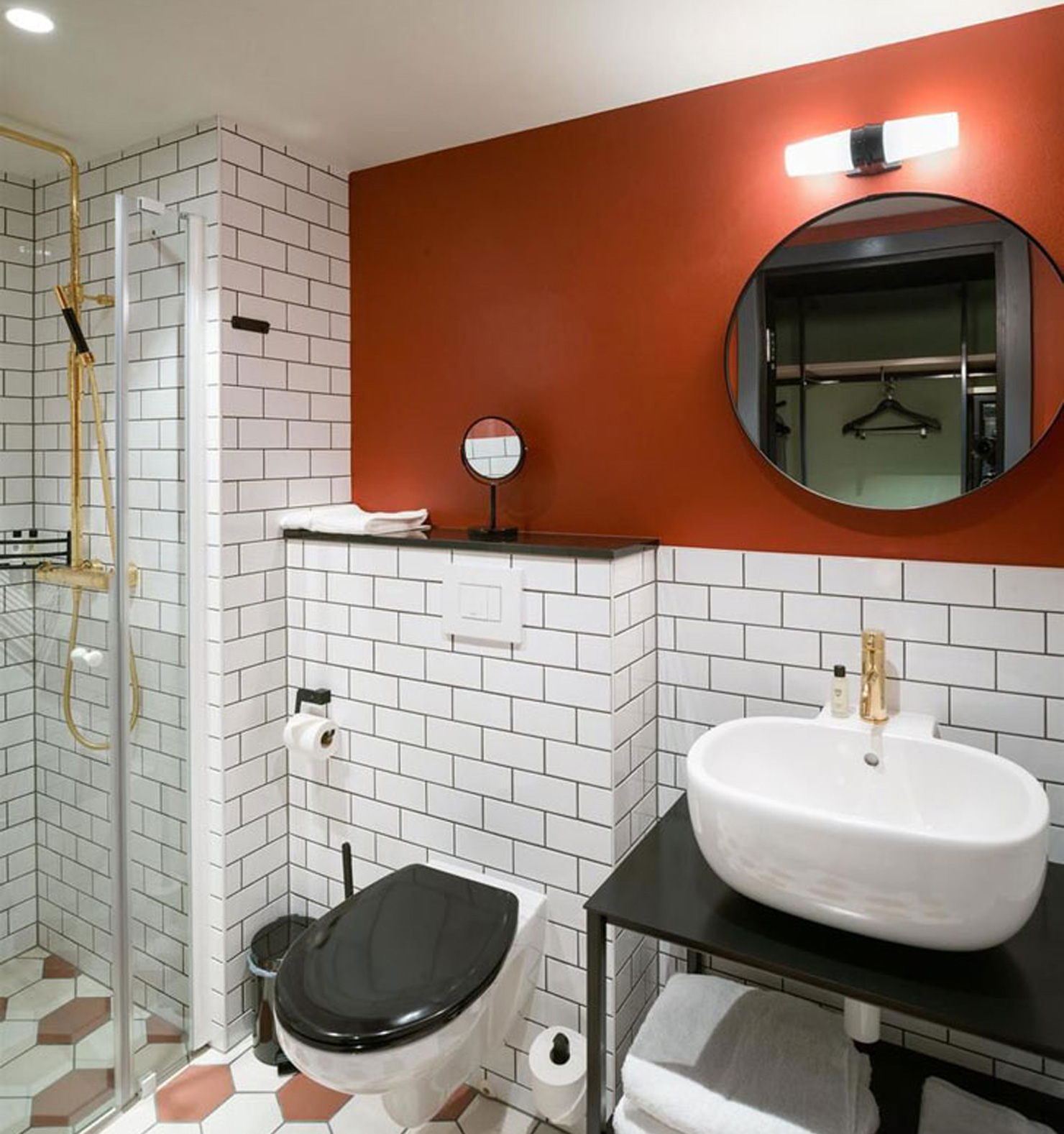 حمام به سبک لافتی