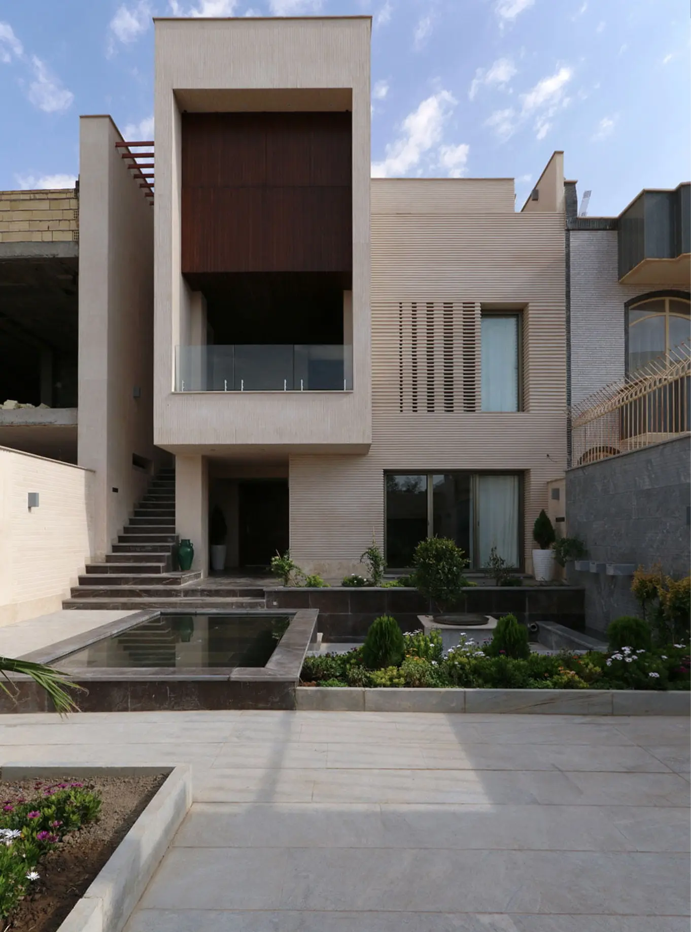سه حیات سه حیاط